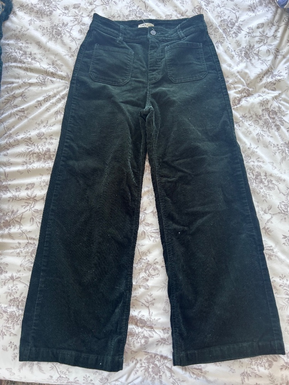 Oat New York- Forest green wide leg corduroy pants- size 8/29